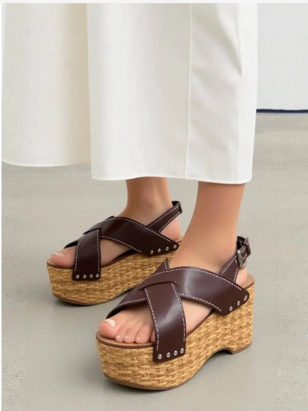 Auth Prada Leather Wicker Wedge Sandals size 39,5.